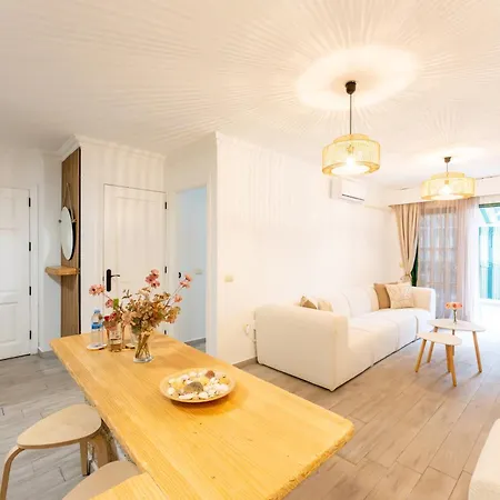 Casa Luz 아파트 아데제
